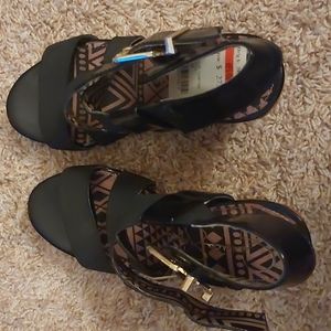 Jessica Simpson wedges